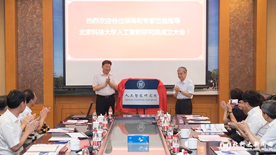 a742cb723a841c7f752460edb37921f3.jpg AB5I9504.jpg